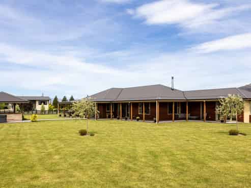 15 The Drive, Twizel