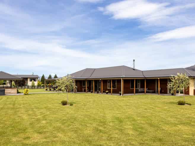 15 The Drive, Twizel