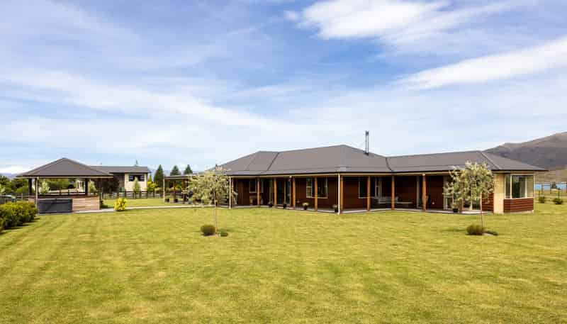 15 The Drive, Twizel