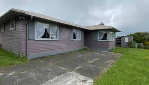 17 Balmain Street, Newlands