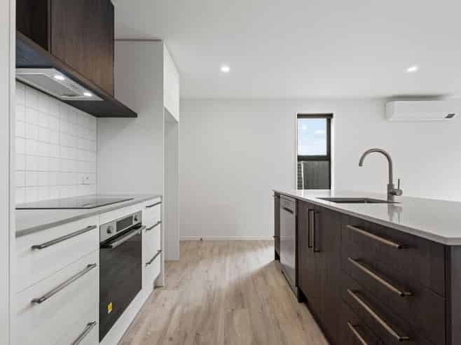 1/197 Innes Road, Saint Albans