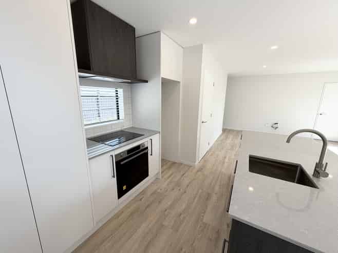 1/197 Innes Road, Saint Albans