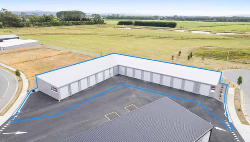 2 Bowmaker Crescent, Ravenswood