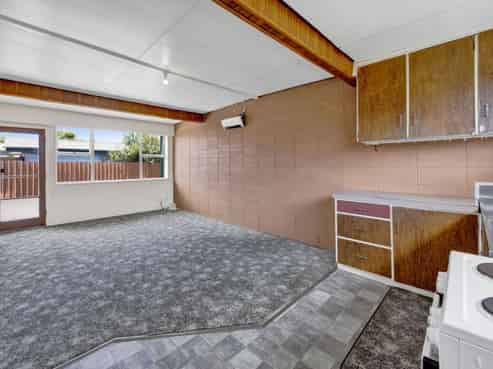 49B Celia Street, Stratford