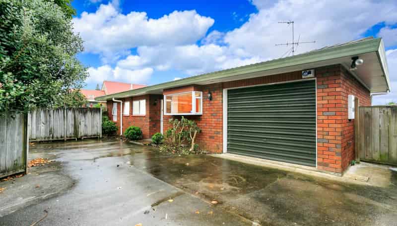 2/37 Onslow Avenue, Epsom