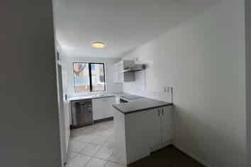 4 Barnea Circle, Glen Eden