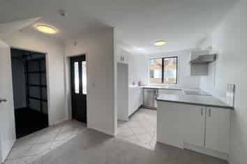 4 Barnea Circle, Glen Eden