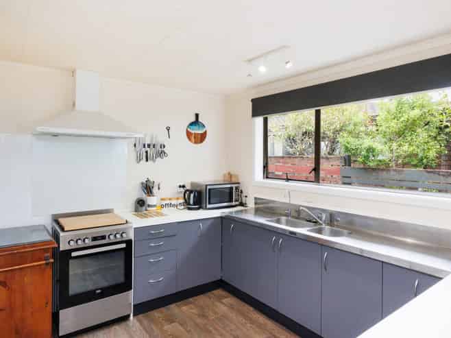 4/311 Fitzherbert Avenue, West End