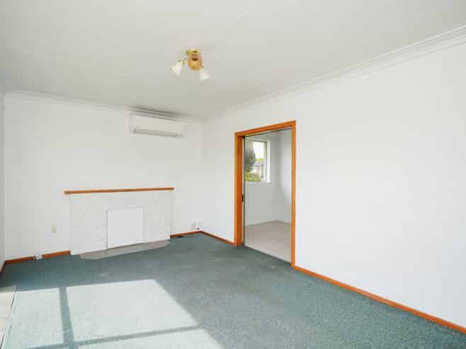 17 Paisley Street, Kew