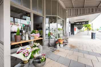 Creative retail or office space