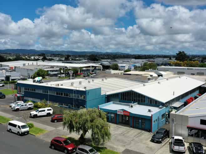 Functional industrial with expansion potential