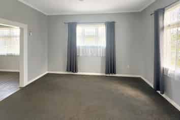 8 Richardson Street, Woodville