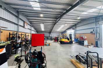 300m² Warehouse for Lease - Onekawa