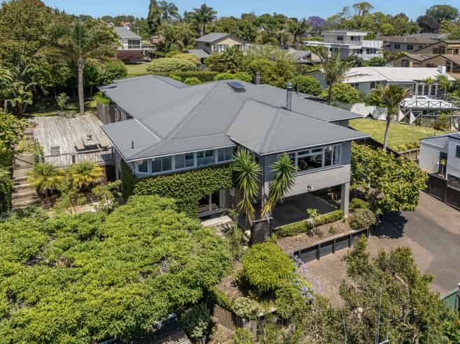 44 Harvey Street, Avenues