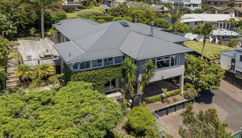 44 Harvey Street, Avenues