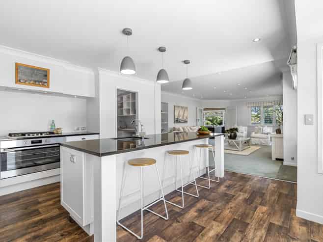 44 Harvey Street, Avenues