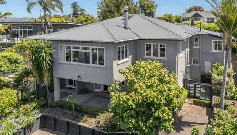 44 Harvey Street, Avenues