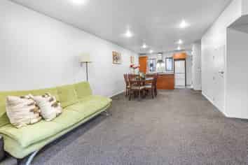 38/42 Holly Street, Avondale