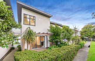 38/42 Holly Street, Avondale