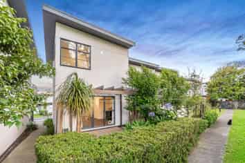 38/42 Holly Street, Avondale