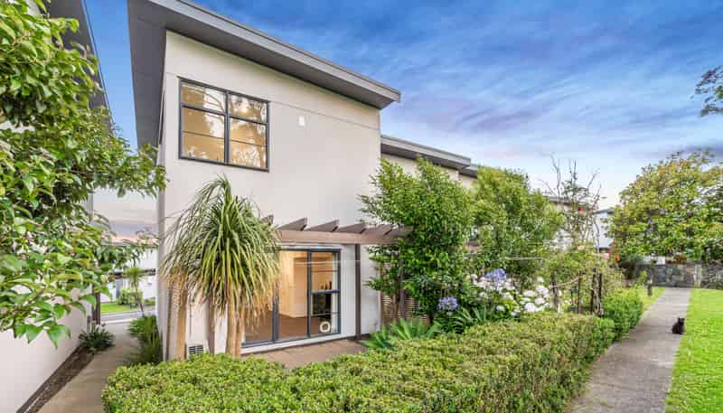 38/42 Holly Street, Avondale