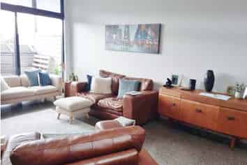 43D Nelson Street, Petone