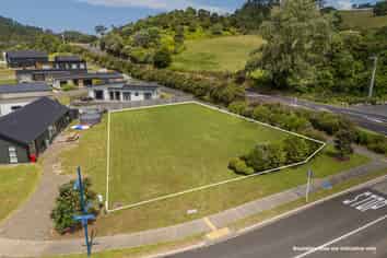 4 Longreach Drive, Cooks Beach