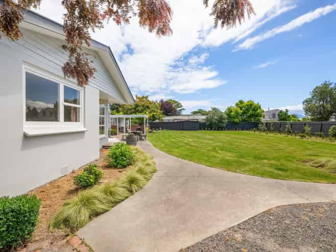 13 Adams Lane, Springlands