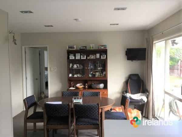 6 Blouden Lane, Burwood