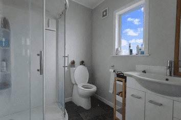 16 Esk Crescent, Tokoroa