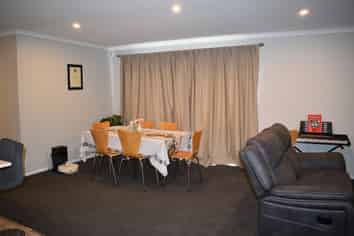 25 Te Ara o Roimata, Wainuiomata