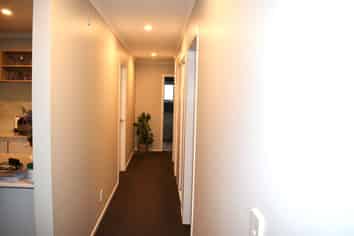 25 Te Ara o Roimata, Wainuiomata