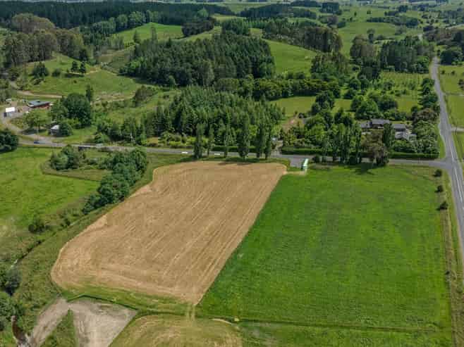 15 Junction Road, Halcombe