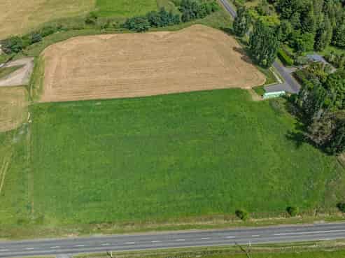 15 Junction Road, Halcombe