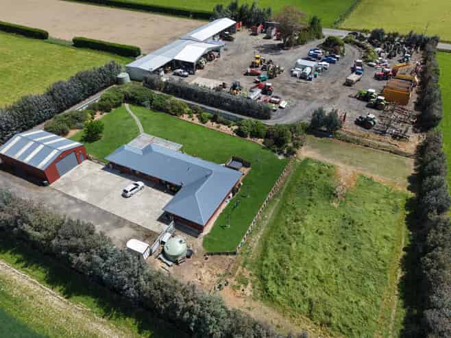 185 Centre Road, Momona