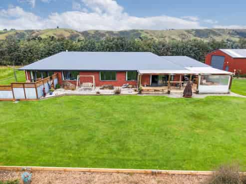 185 Centre Road, Momona