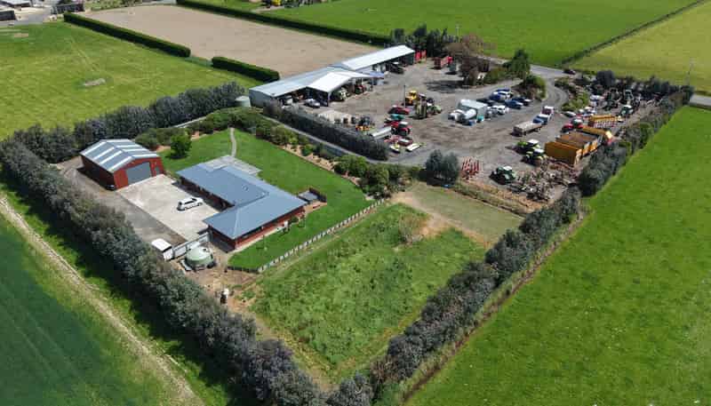 185 Centre Road, Momona