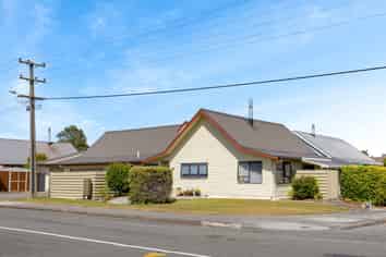 92 Henley Street, Westport