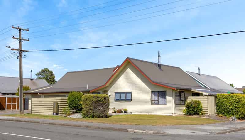 92 Henley Street, Westport