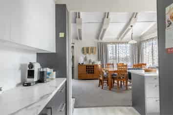 92 Henley Street, Westport