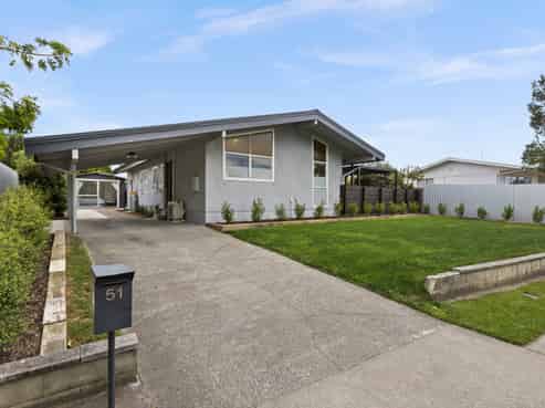 51 Lyttelton Crescent, Tamatea