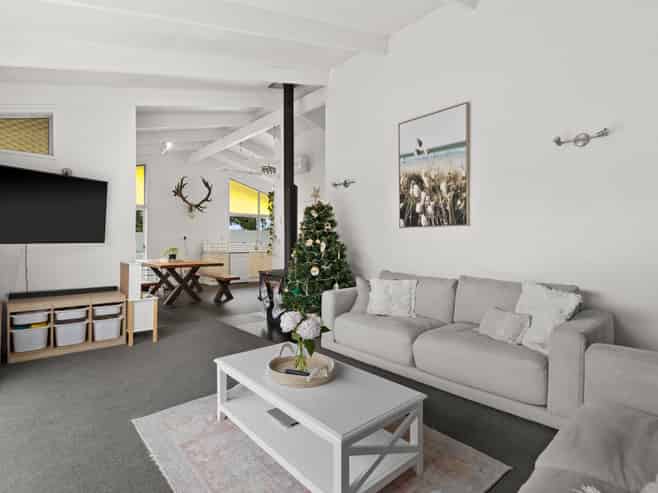 51 Lyttelton Crescent, Tamatea