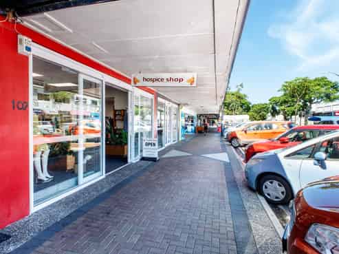 Rare freehold retail opportunity