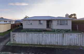 14 Pacey Ave, Hawera