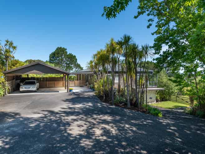 208 Albany Heights Road, Albany Heights