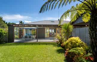 208 Albany Heights Road, Albany Heights