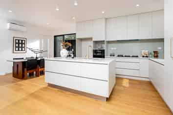 10A Agathis Avenue, Mairangi Bay