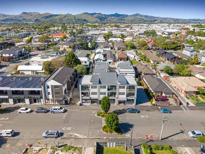 For Lease - Fully Fitted Hair Salon