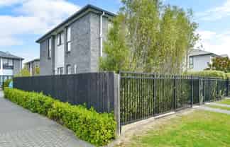 14/14 Buffon Street, Waltham