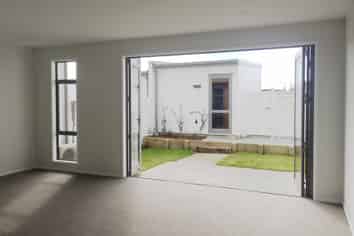 196 Seventh View Ave, Beachlands